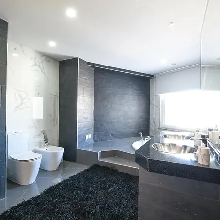 Apartment Penthouse With Amazing View Portimao