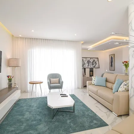 Apartment Penthouse With Amazing View *